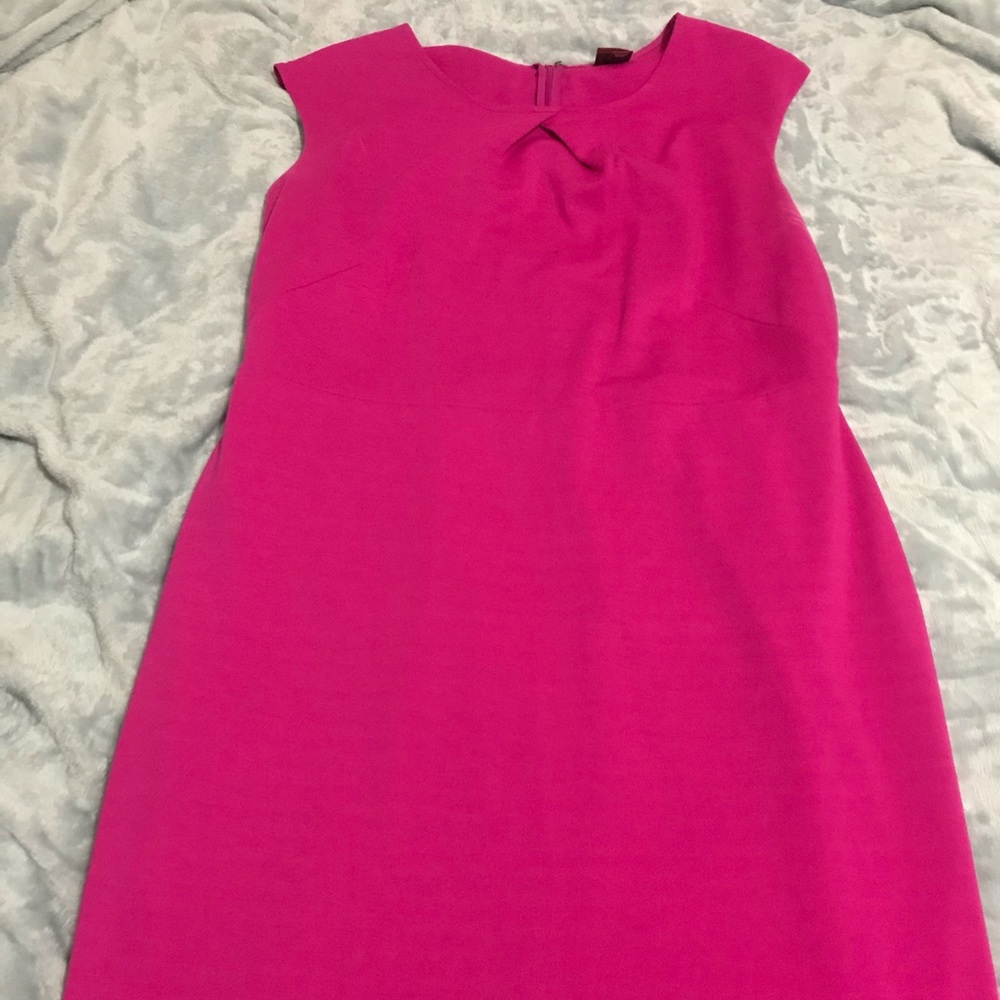 Knee length dress- excellent condition